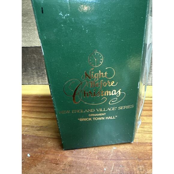 Dept 56 Night Before Christmas Glass Ornament Brick Town Hall In Box - Picture 5 of 5